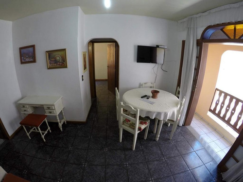 Imagen 4 de 10 de Departamento 2 Cuartos Cochera En Canasvieiras - Florianópolis