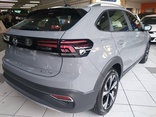 Volkswagen Nivus 1.0 200 TSI TOTAL FLEX HIGHLINE AUTOMÁTICO