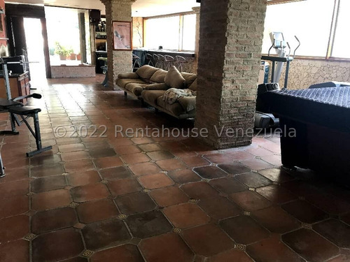 Bella Casa En Venta En Alta Hatillo