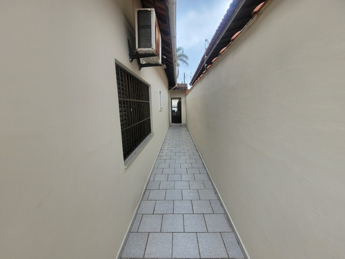 Imagem 20 de 25 de Casa 4 Dormitórios - Piscina - 100 Mts Praia - Imperador - Aml10