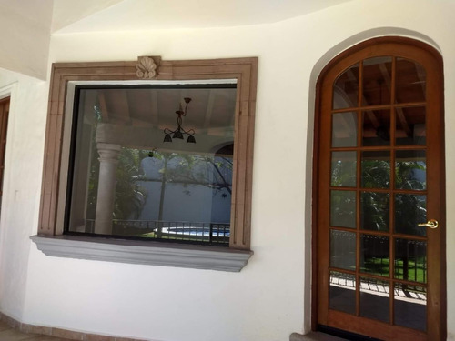 Venta O Renta De Casa En Fraccionamiento La Joya, Cuernavaca
