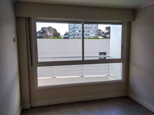 Apartamento 1 Dormitorio En Roosevelt, Punta Del Este