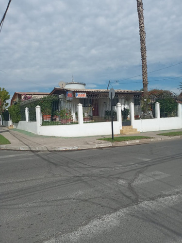 Hermosa Casa Esquina Caupolicán Con Rengo Excelente Estado