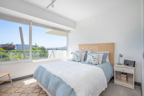 Venta Departamento Con Jardín En Marbella