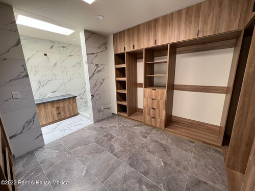 Imagen 8 de 22 de Casa A Estrenar En Altos De Juriquilla Kp