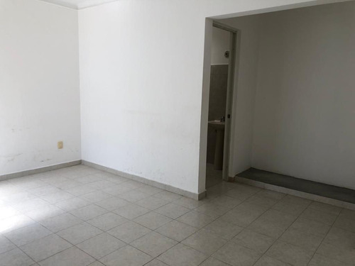 Imagen 3 de 11 de Se Renta Local Comercial, 9a Avenida Norte Poniente, Tuxtla