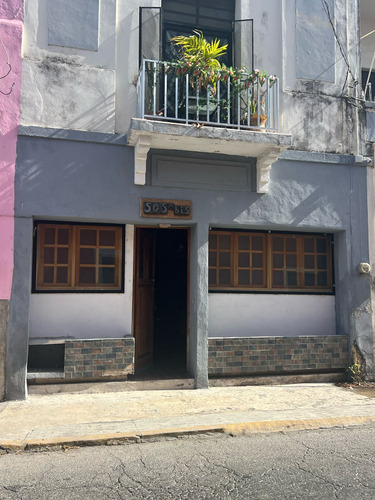 Departamento Tipo Loft Con 2 Camas Matrimoniales Cerca De Santa Ana, Mérida