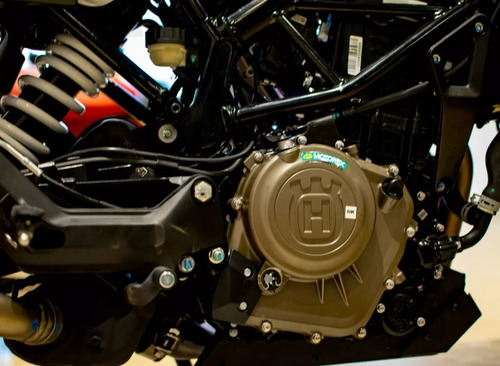 Imagen 11 de 25 de Husqvarna Vitpilen 401 Moto Scrambler 0km 2023 Urquiza Motos