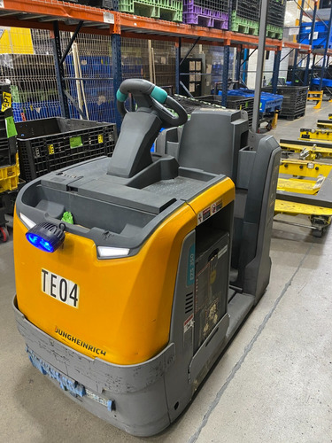 Equipo De Arrastre Marca Jungheinrich Modelo Ezs350na Epcmex