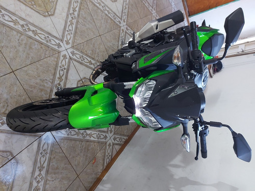 Kawasaki Z400 2021