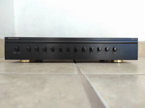 Selector De Bocinas Russound Pro-12 (Usado)