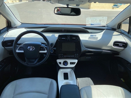 Imagen 6 de 9 de Toyota Prius 1.8 Premium Cvt 2016