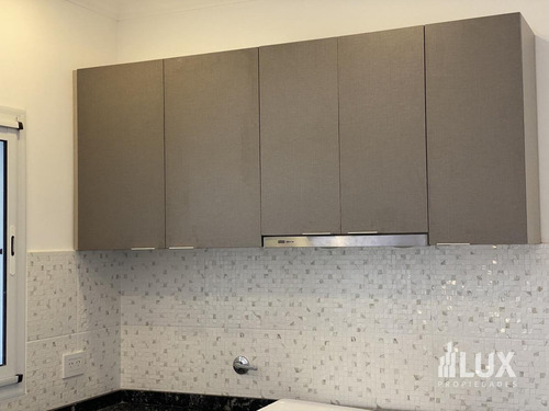 Imagen 14 de 30 de Venta Departamento Duplex Extrenar 2 Dormitorios Patio Cochera - Granadero Baigorria