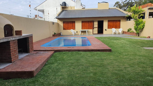 Casa Con Piscina Mogotes