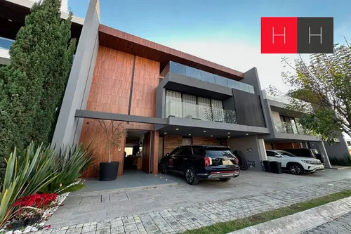 Casa En Venta En Lomas De Angelópolis Iii