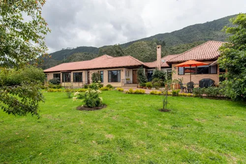Casa En Venta En Llano Grande. Cod V2472