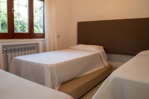 Casa En Las Sierras De Carlos Paz · Con Pileta Y Cochera · Patio · Luminoso · Vista A Carlos Paz · Venta