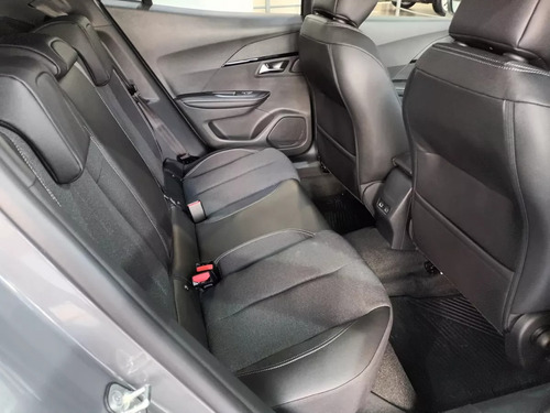 Peugeot 2008 1.0T Allure