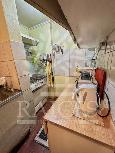Excelente Casa De Dos Pisos, Incluye Local Comercial