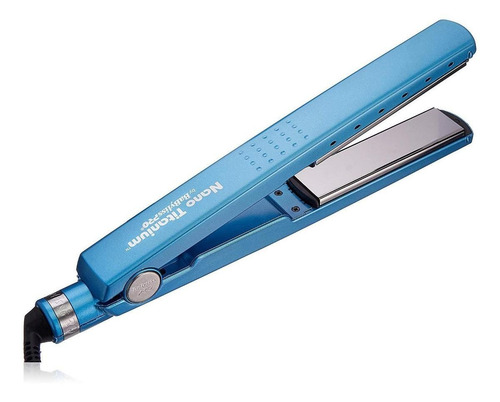 Imagen 3 de 5 de Planchita de pelo BaBylissPRO Nano Titanium Iónica Digital BABNT2091T azul 220V