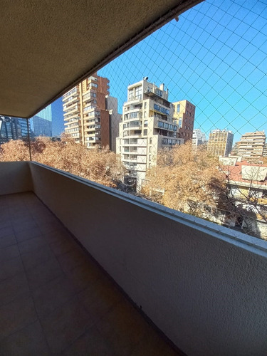 Departamento En Arriendo De 1 Dorm. En Las Condes