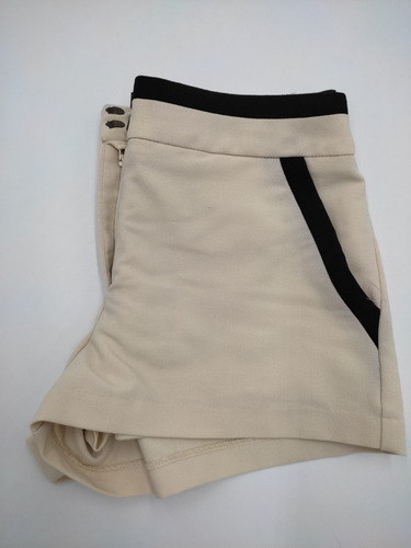 Short Love 21 Beige Detalles Negro S