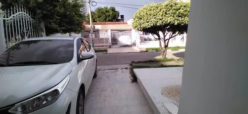 Casa Comercial Muy Amplia Con Excelente Ubicación Cod. 56155