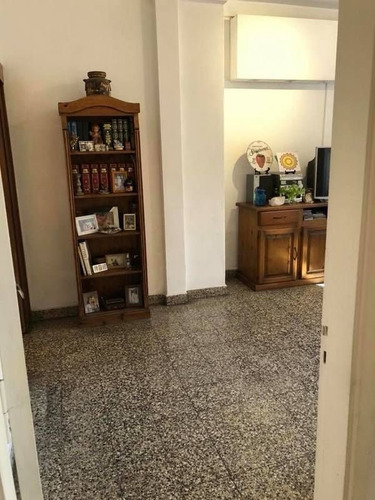 Venta Hermoso Departamento 3 Ambientes En Lomas De Zamora