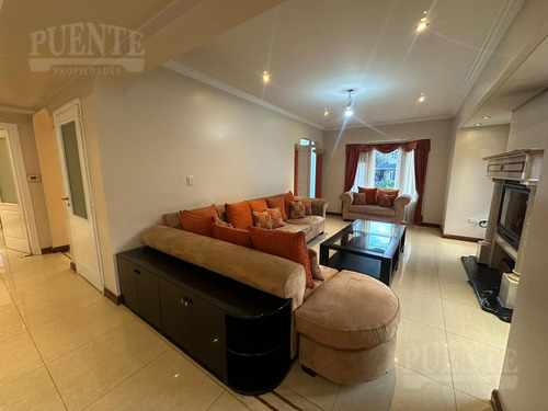 Importante Casa En Venta En Saint Thomas Sur 4 Dormitorios Escritorio Y Dependencias