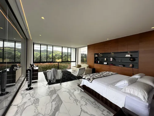 La Casa Mas Exclusiva Del Alto De Palmas! Excelente Ubicacion Y Precio! Como Nueva! Con