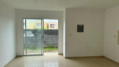 Rz Venta De Casa En Campestre Apodaca Huinala