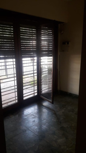 Imagen 19 de 19 de Venta Casa/lote Quilmes Centro