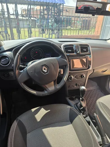 Renault Logan 1.6 Privilege / Intens