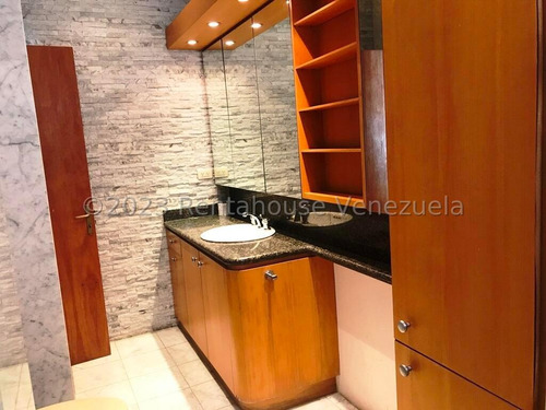 Mb Casa En Venta En Altamira, Distrito Metropolitano