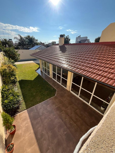 Casa En Inmejorable Zona!!