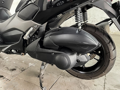 Imagem 4 de 10 de Yamaha Nmax 160 Abs