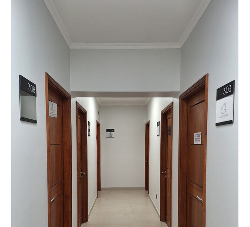 Oficina Paseo Peatonal En Edificio Remodelado