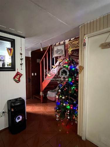Casa En Venta De 2 Dorm. En Padre Las Casas