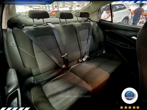 Chevrolet Onix plus 1.0 Lt 2 4P
