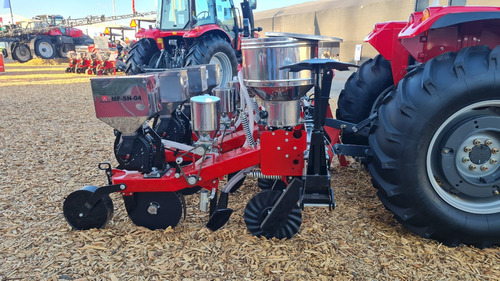 Sembradora Neumática 4 Surcos Massey Ferguson Con Accesorios