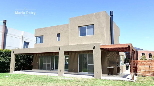 Venta Casa Barbarita 3 Dormitorios