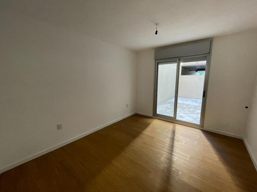 Imagen 5 de 15 de 2 Dormitorios Con Garaje En Aguada - Roble #001