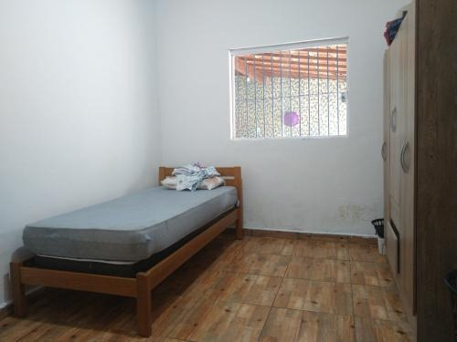 Imagem 13 de 14 de Casa Lado Praia Quintal Amplo Em Itanhaém | Aceita Financiar
