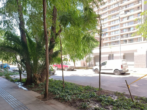 Edificio Domeyko Vista Sur Piso 1