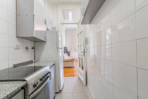 Venta Depto. De 3 Amb. En Monserrat Con Cocheras.