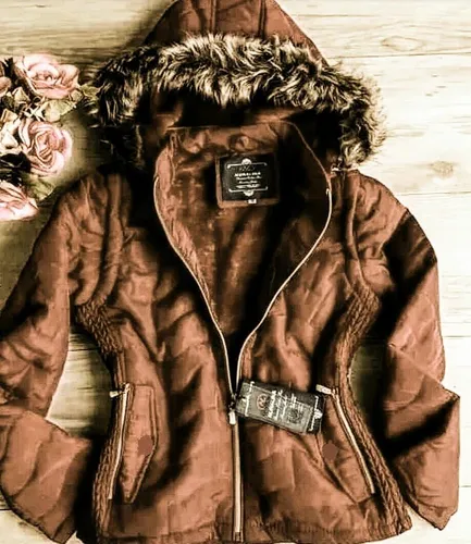 Jaqueta Vira Colete Blusa 2 Em 1 Feminina Matelasse Capuz