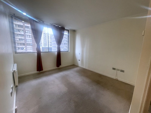 Vende Dpto Eleuterio Ramirez 878 2 Dorm, 2 Baños Y 1 Bodega