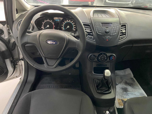 Imagem 4 de 9 de Ford Fiesta 2014 1.5 S Flex 5p