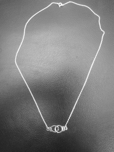 Collar Dije De Esposas Con Cadena De Plata Ley 925  