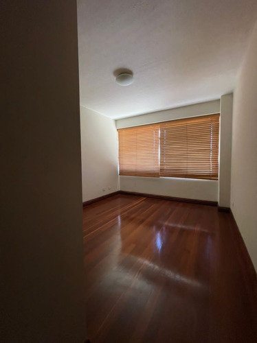 Imagen 4 de 12 de En Venta Espectacular Apartamento En Cr Las Canoas, Lecheria, 353 Mts2. Carmelo Albelo 04128592712